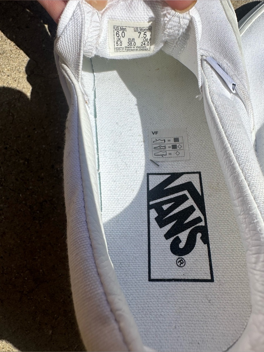 Vans Women’s Slip-Ons Size 7.5 - Picture 3 of 3